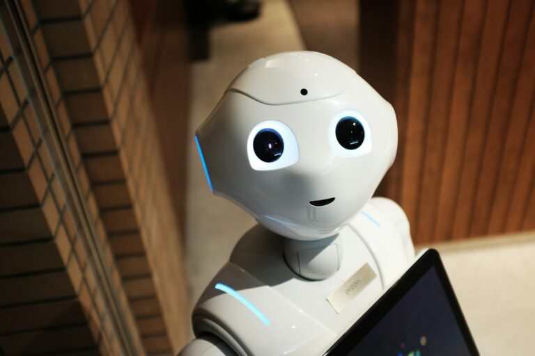 Image of a smiling robot.